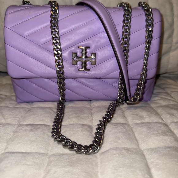 Tory Burch Small Kira Chevron Quilted Bag in Lavender Cloud💜 - Picture 13 of 15